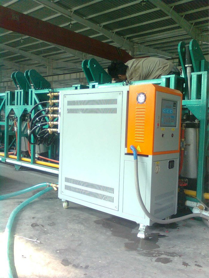 汽車內(nèi)飾件專用水溫機(jī)